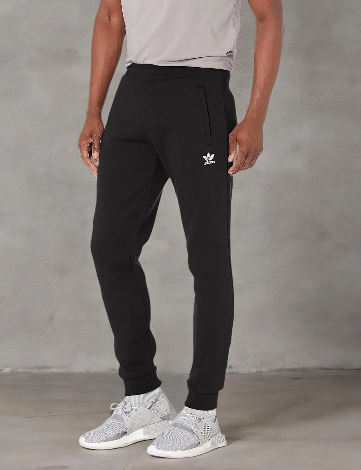 adidas Originals Men's Adicolor Essentials Trefoil Joggers
