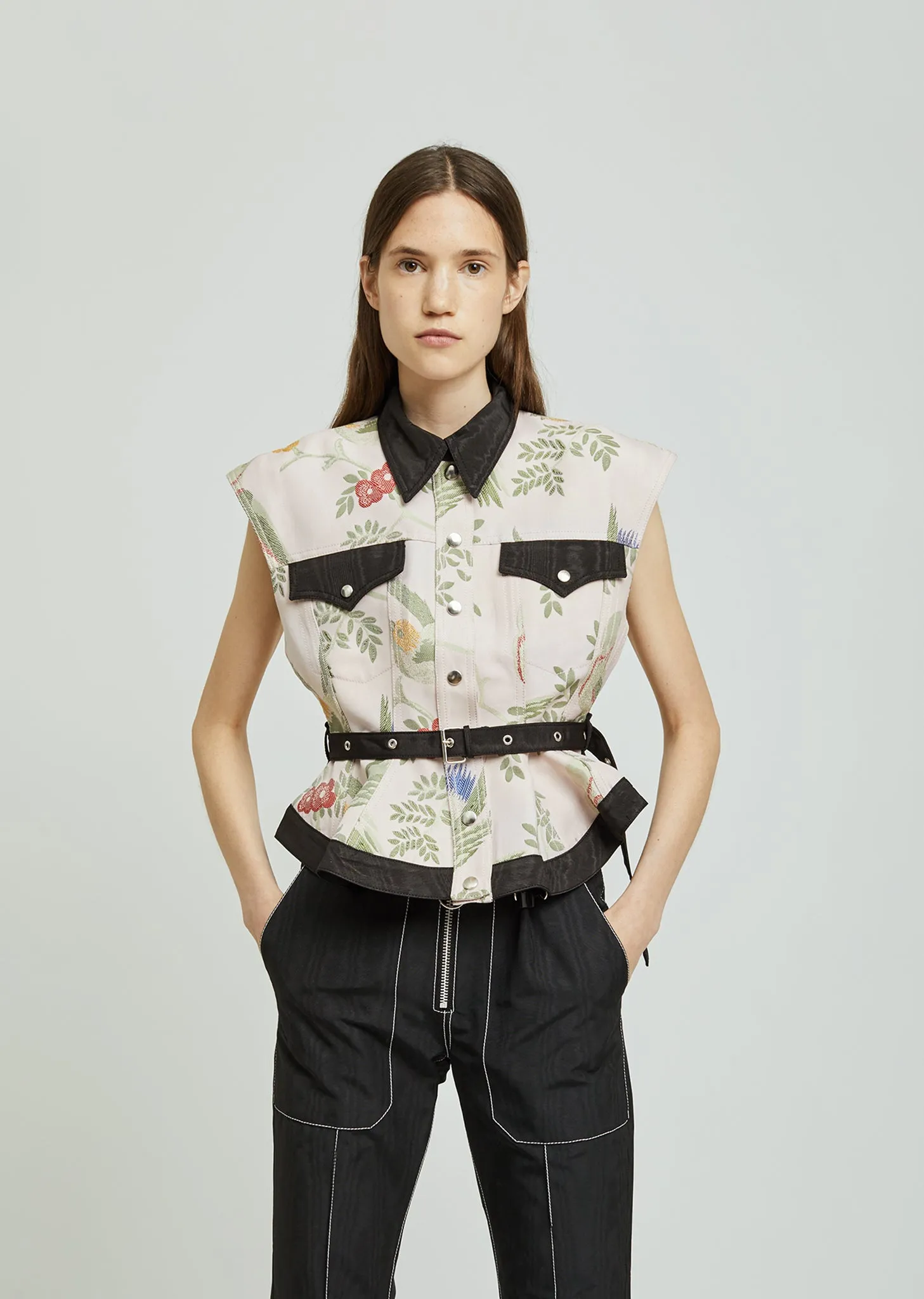 Bird Brocade Detachable Sleeve Jacket