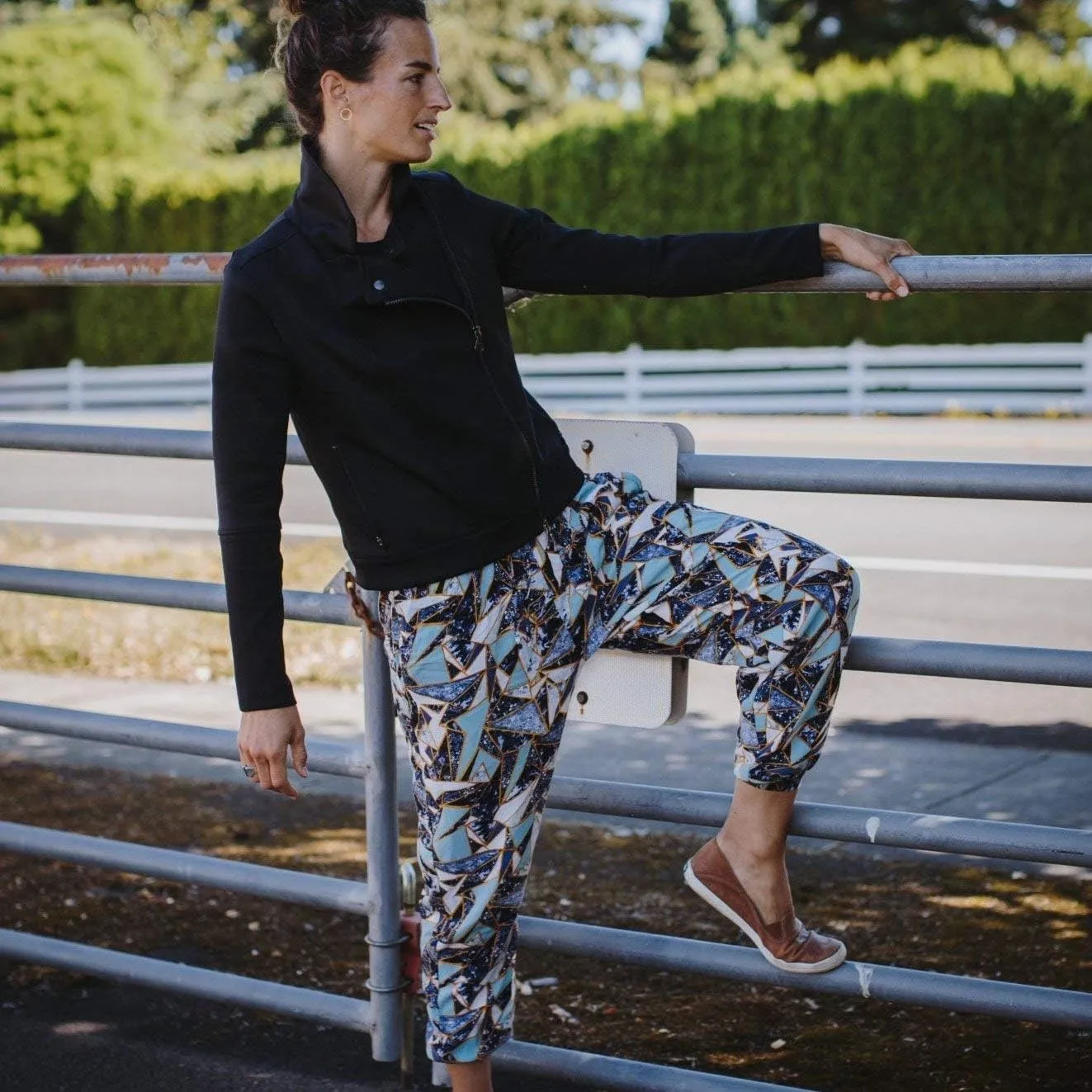 Buddha Pants Miami Jogger Harem Pants  Unisex Cotton Joggers with Pockets  Tapered, Casual for Yoga, Gym & Lounge Wear