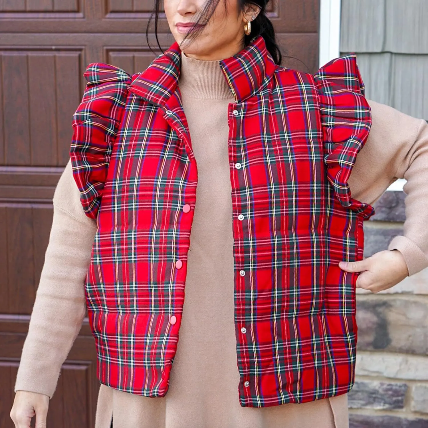 SOLILOQUY Women Christmas Plaid Quilted Vest Ruffle Sleevless High Neck Lightweight Puffer Waistcoat Vest Gingham Padded Coat