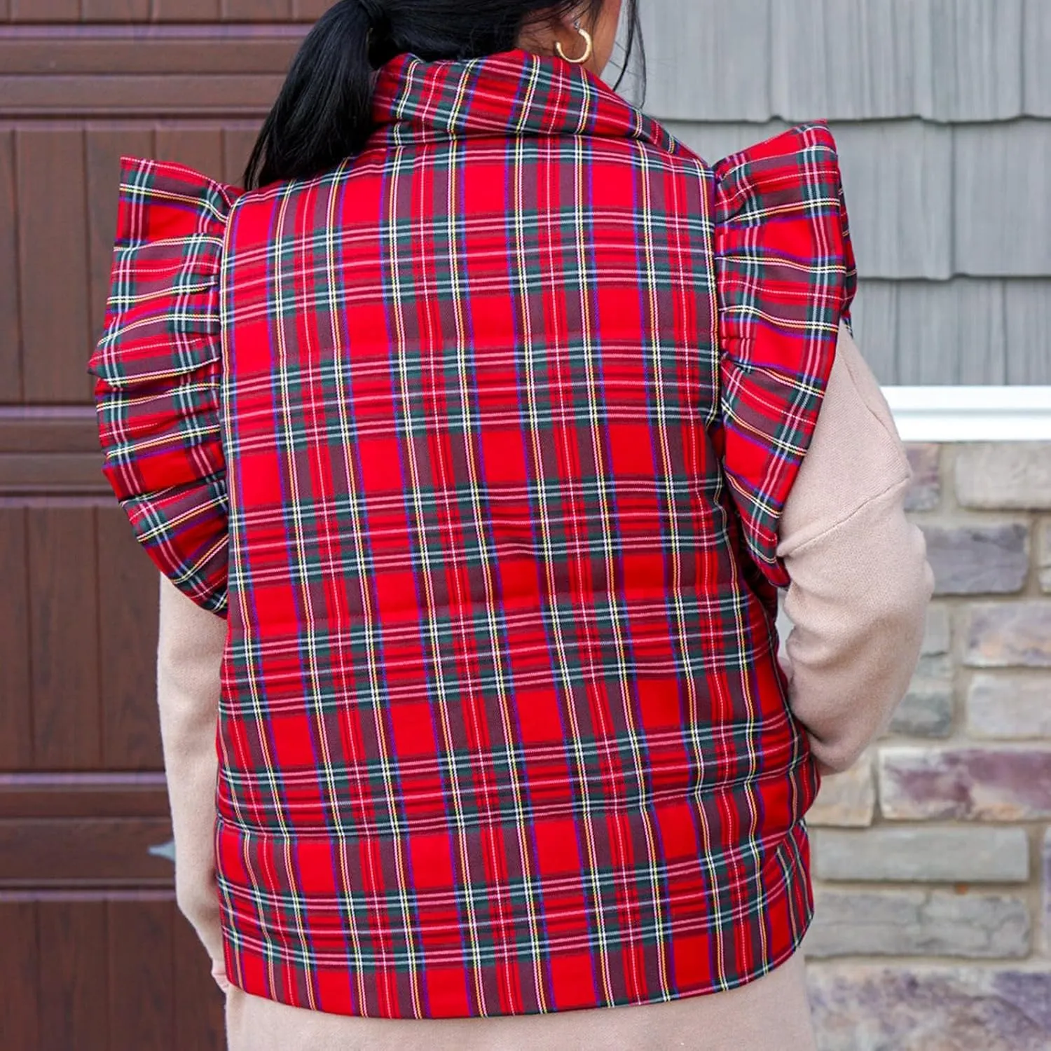 SOLILOQUY Women Christmas Plaid Quilted Vest Ruffle Sleevless High Neck Lightweight Puffer Waistcoat Vest Gingham Padded Coat