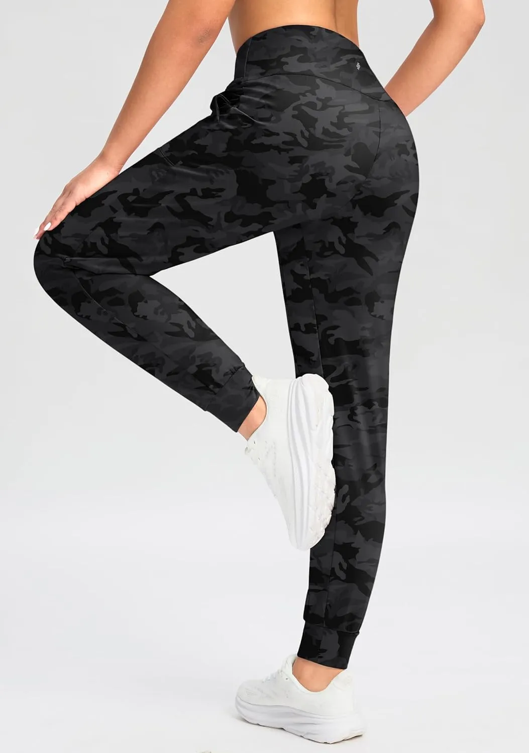Soothfeel Women's Fleece Lined Joggers Pants High Waisted Water Resistant Thermal Sweatpants Winter Hiking Pants with Pockets