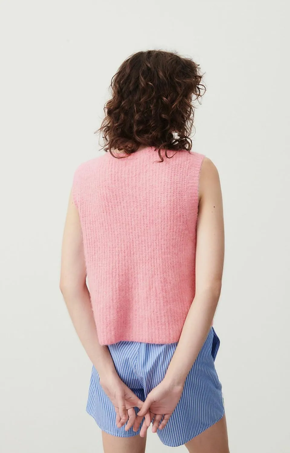 UAURORAO Women Chunky Sweater Vest Button Down Crochet Cable Knit Cardigan Sleeveless Open Front Knitted Crop Waistcoat