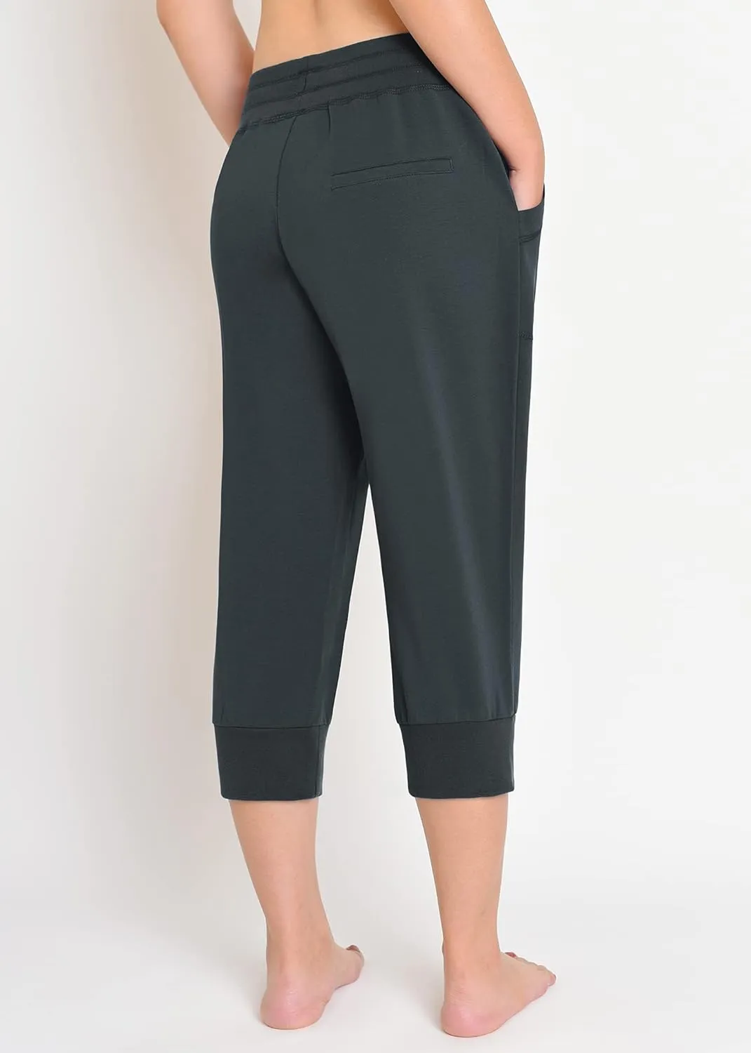 Weintee Women's Capri Joggers Jersey Sweatpants
