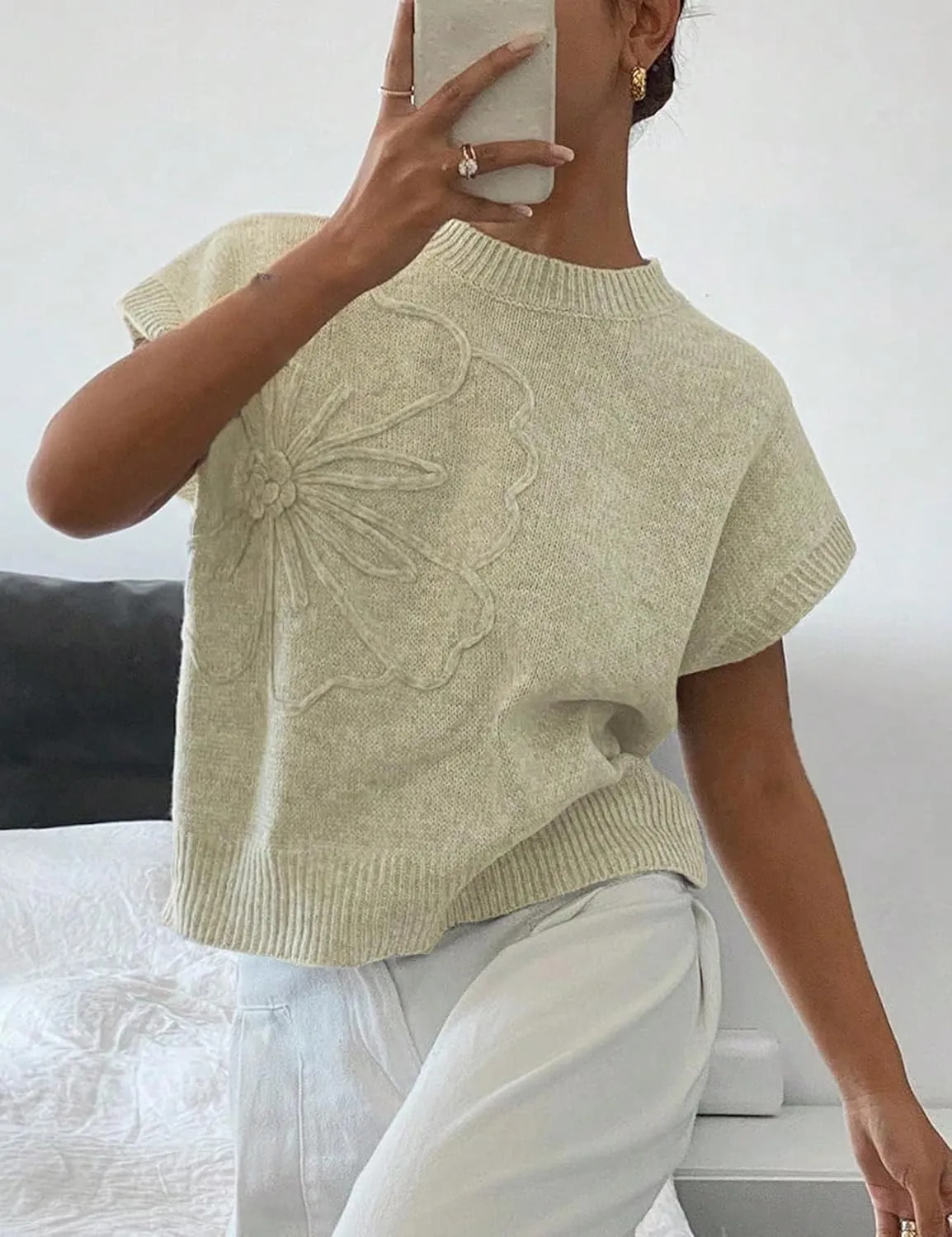 Womens Floral Sweater Vest Cute Cap Sleeve Tops 3D Flower Decor Knit Tank Top Loose Spring Fall Summer Clothes 2025
